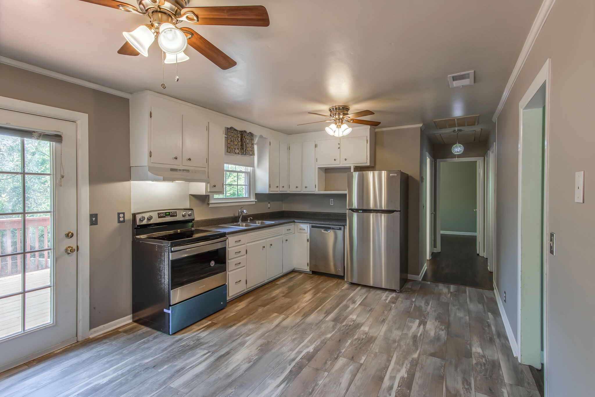 647 Hicks Road Nashville, TN 37221 - Photo 7 of 29 Gallery Image 7
