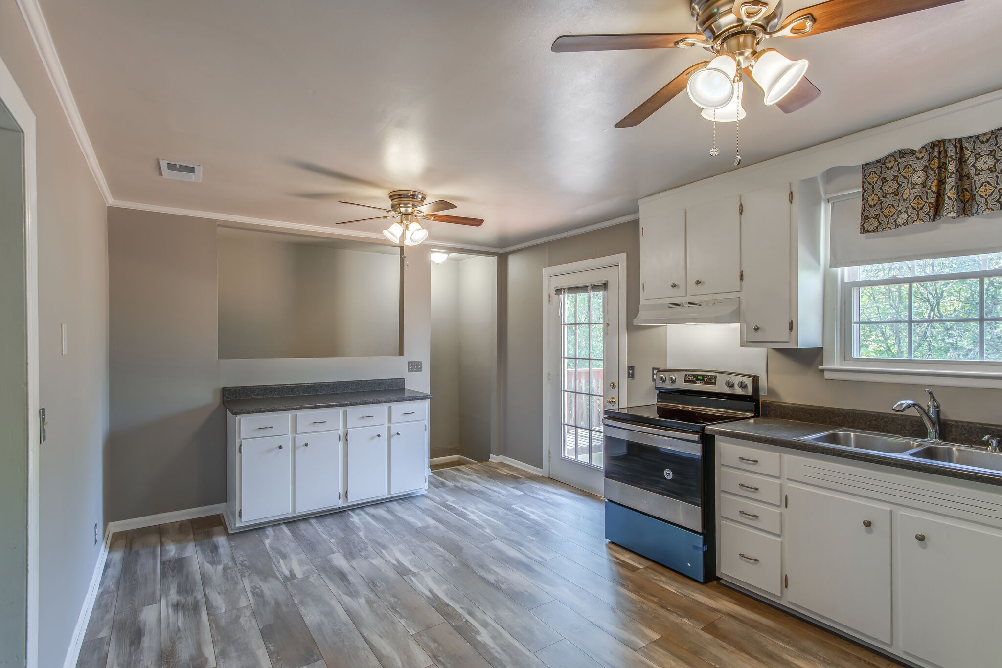 647 Hicks Road Nashville, TN 37221 - Photo 9 of 29 Gallery Image 9