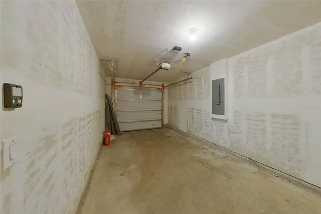 $1,795 | 2103 Roosevelt Avenue, Alva, FL 33920