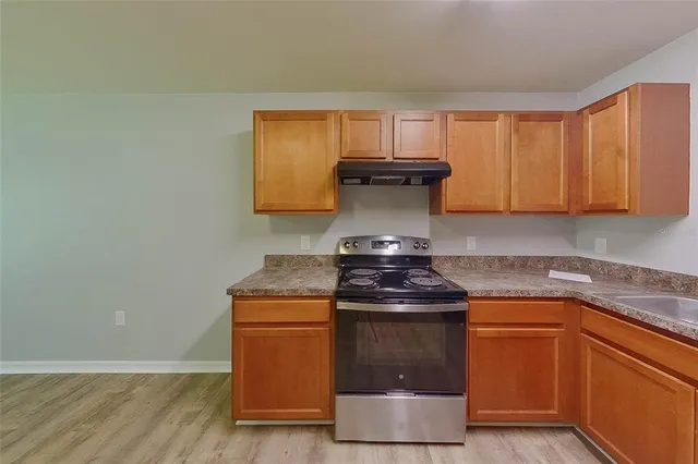 $1,795 | 2103 Roosevelt Avenue, Alva, FL 33920