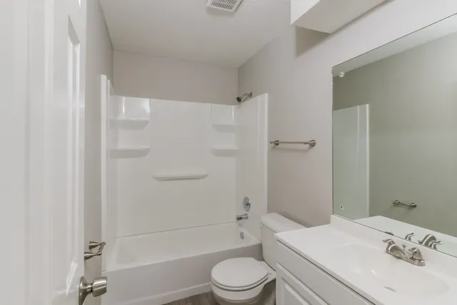 $1,525 | 4652 Benoit Drive, Memphis, TN 38141