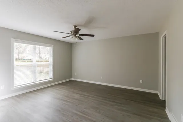 $1,525 | 4652 Benoit Drive, Memphis, TN 38141