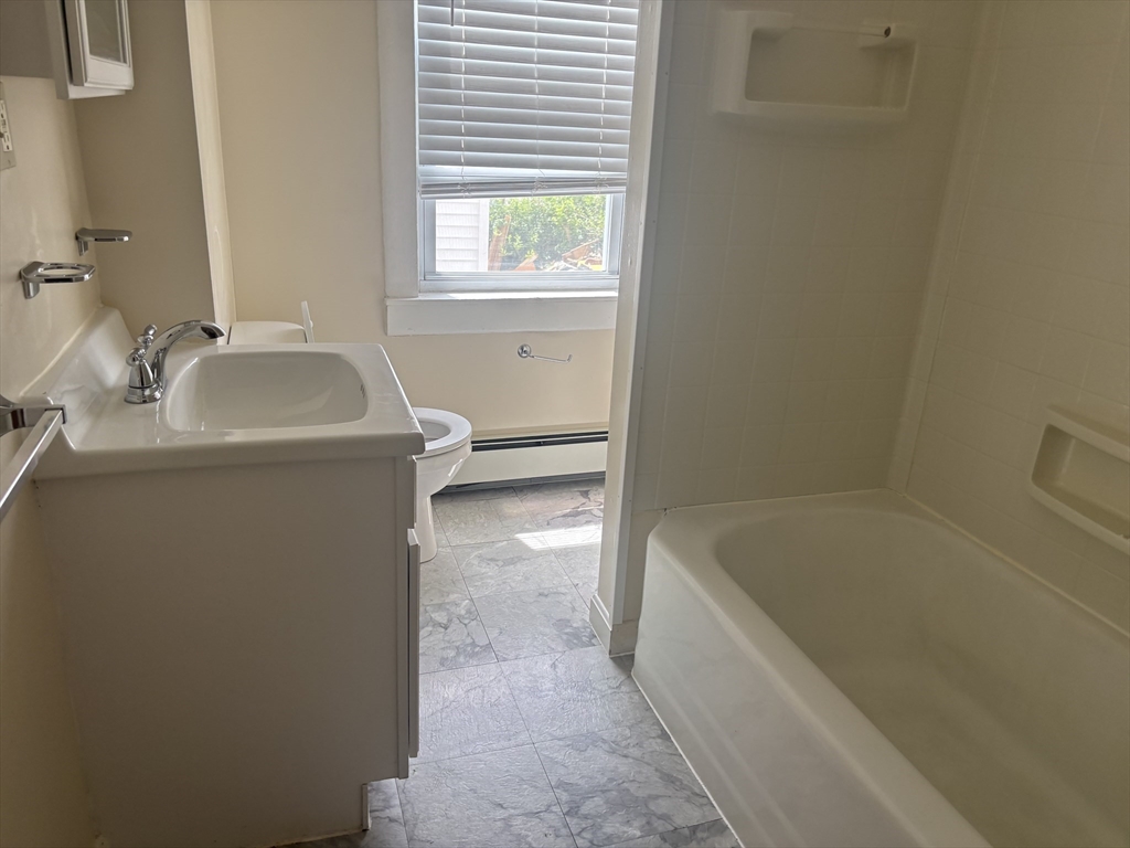 87 Smith Fall River Fall River, MA 02721 - Photo 9 of 13 Gallery Image 9