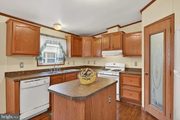 $129,900 | 723 Sherry Lane, Lancaster, PA 17601