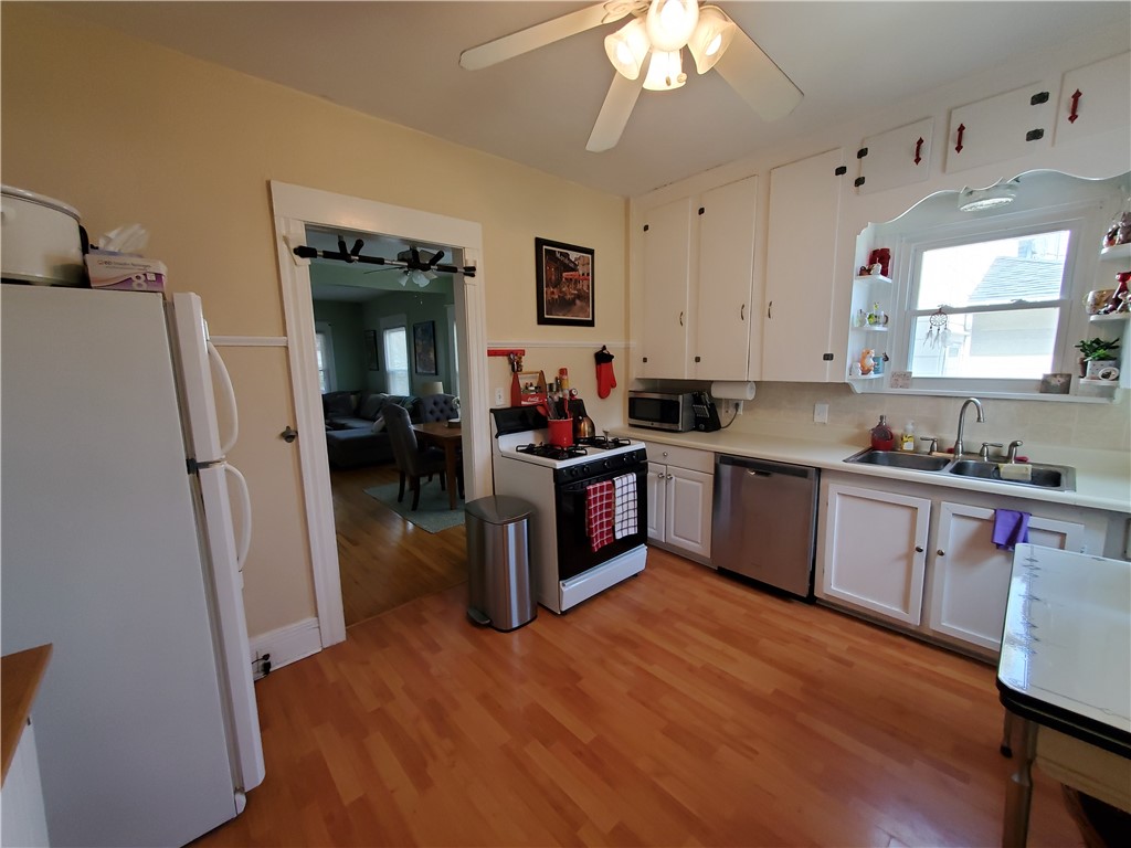 274 Field Street Rochester, NY 14620 - Photo 13 of 17