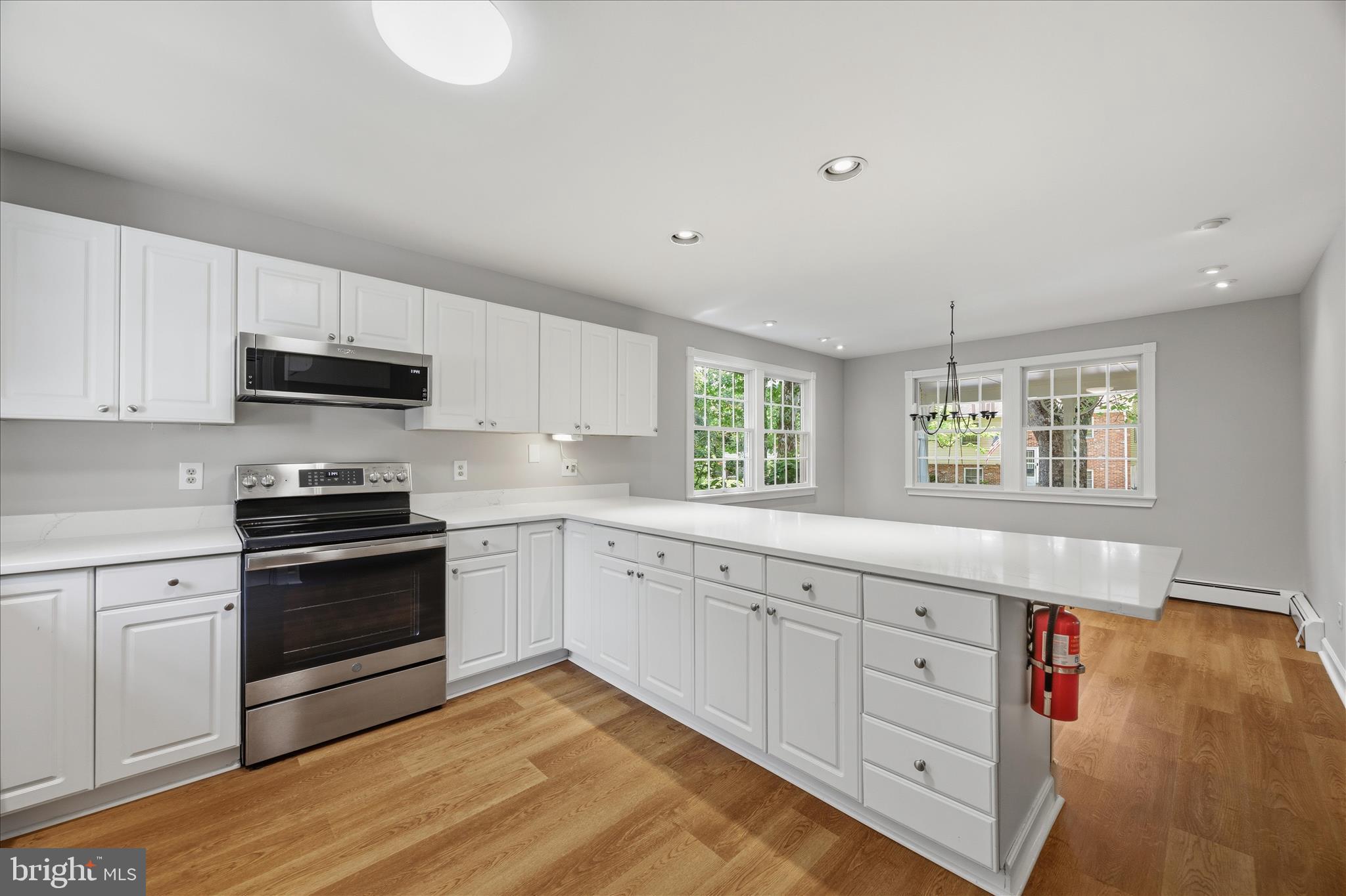 565 Sunset Knoll Road Pasadena, MD 21122 - Photo 17 of 48