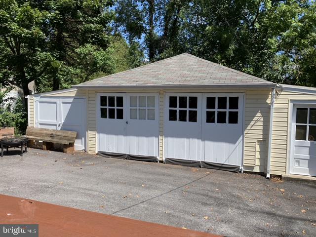 6828 Windsor Mill Road Baltimore, MD 21207 - Photo 11 of 43 Garage with additional add on