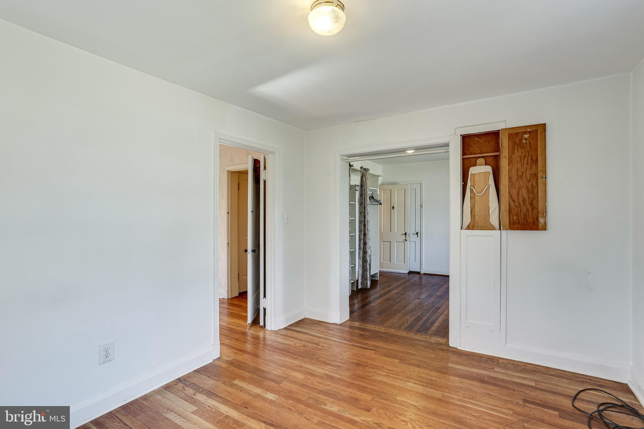 6828 Windsor Mill Road Baltimore, MD 21207 - Photo 38 of 43 Hardwoods throughout