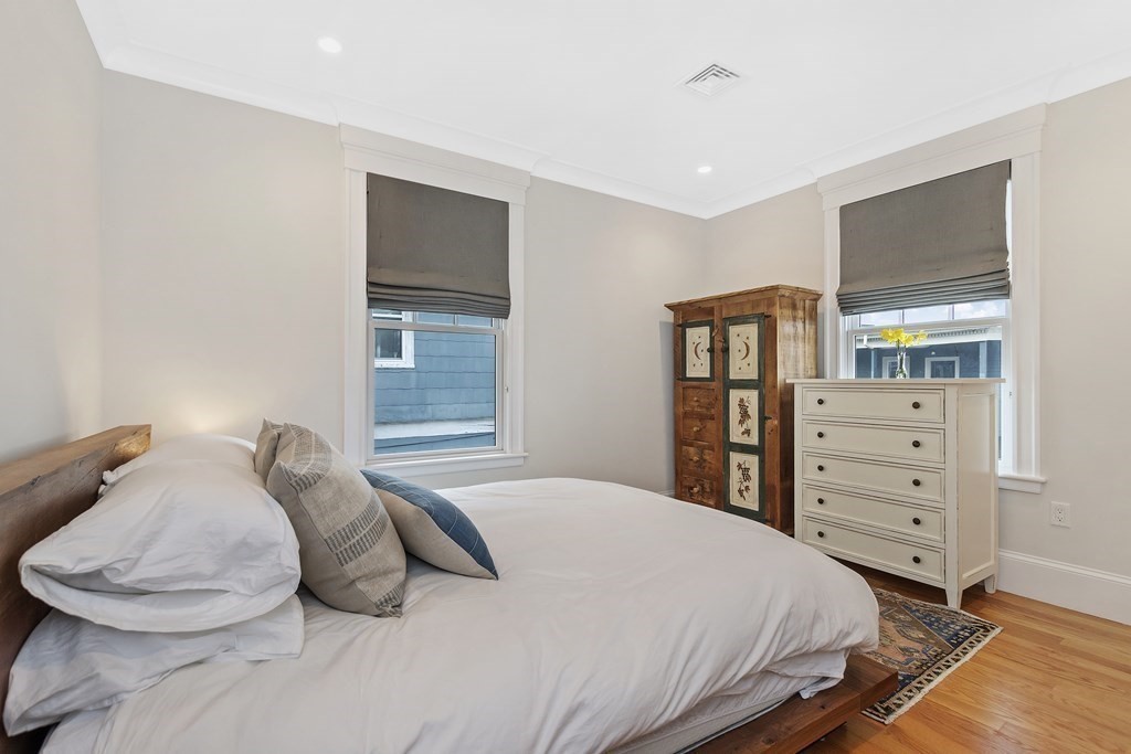 63 Upland Road, Unit 1 Cambridge, MA 02140 - Photo 18 of 31