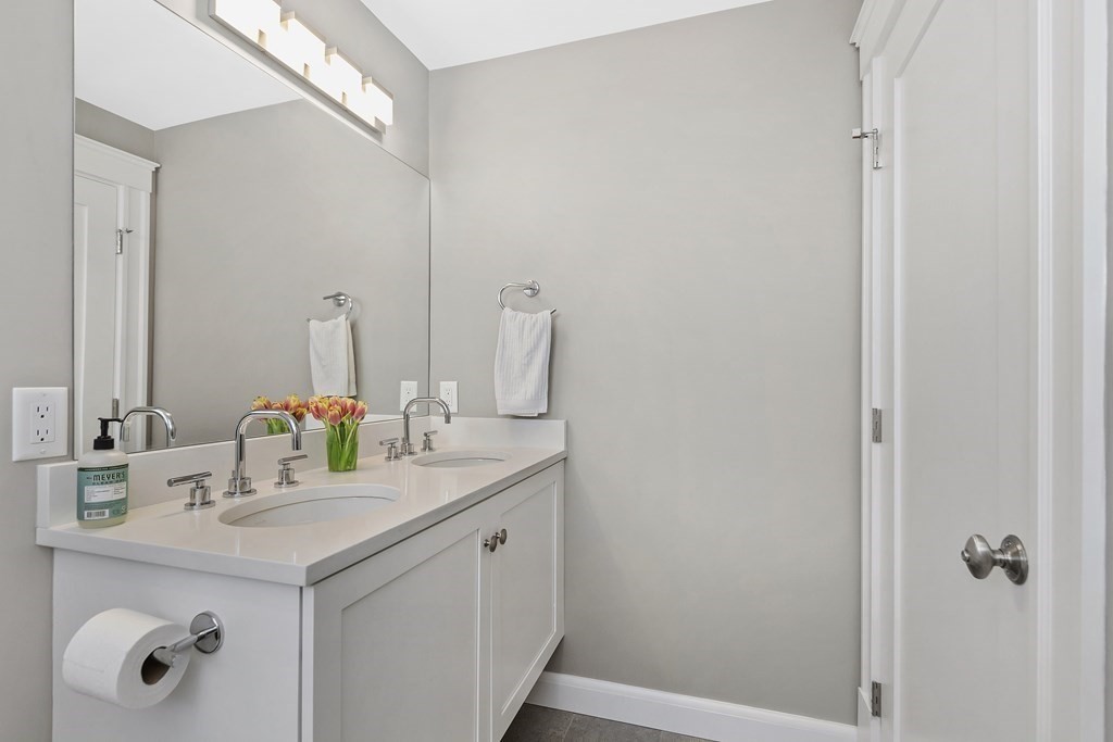 63 Upland Road, Unit 1 Cambridge, MA 02140 - Photo 21 of 31