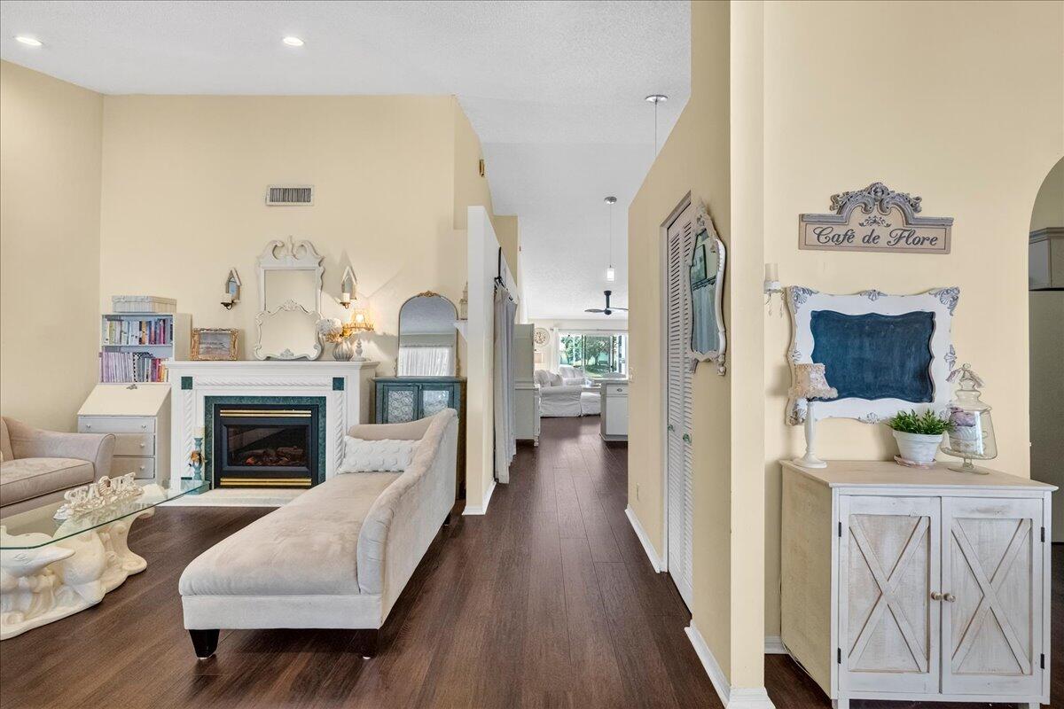 18293 Fresh Lake Way Boca Raton, FL 33498 - Photo 8 of 51 09-8I8A0358
