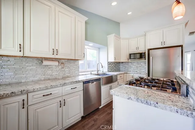 $3,300 | 22895 Temet Street, Wildomar, CA 92595