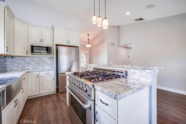 $3,300 | 22895 Temet Street, Wildomar, CA 92595