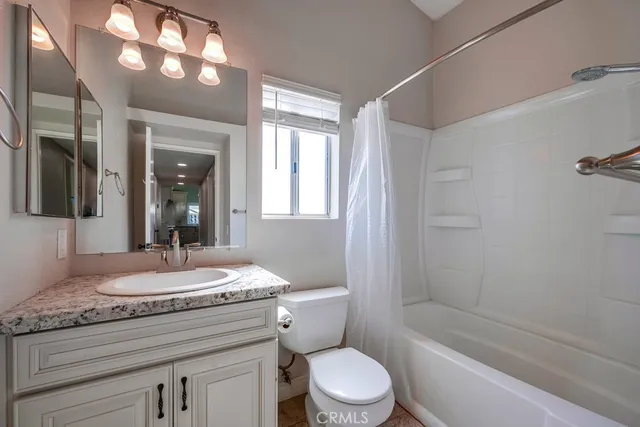 $3,300 | 22895 Temet Street, Wildomar, CA 92595