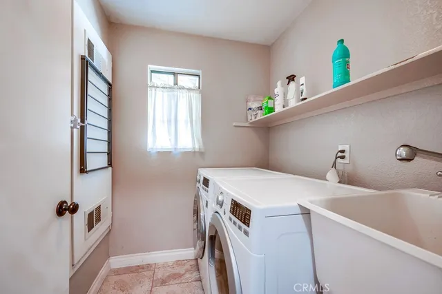 $3,300 | 22895 Temet Street, Wildomar, CA 92595