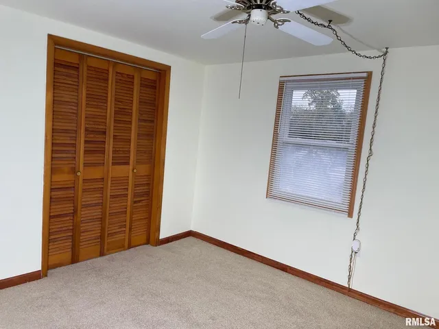 $94,000 | 687 5th Street, Omaha, IL 62871