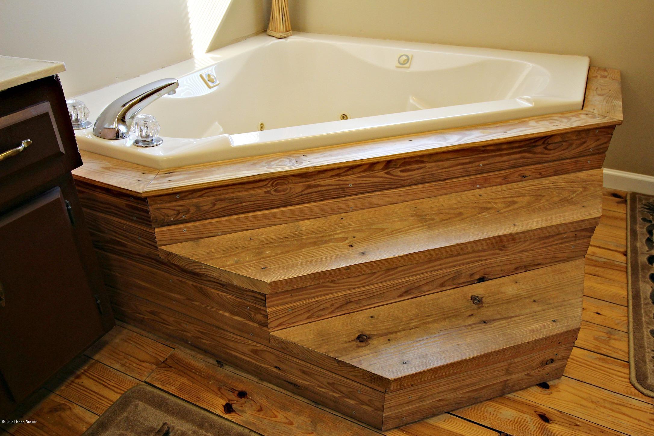 1583 Mink Run Road Frankfort, KY 40601 - Photo 26 of 53 Master Bath