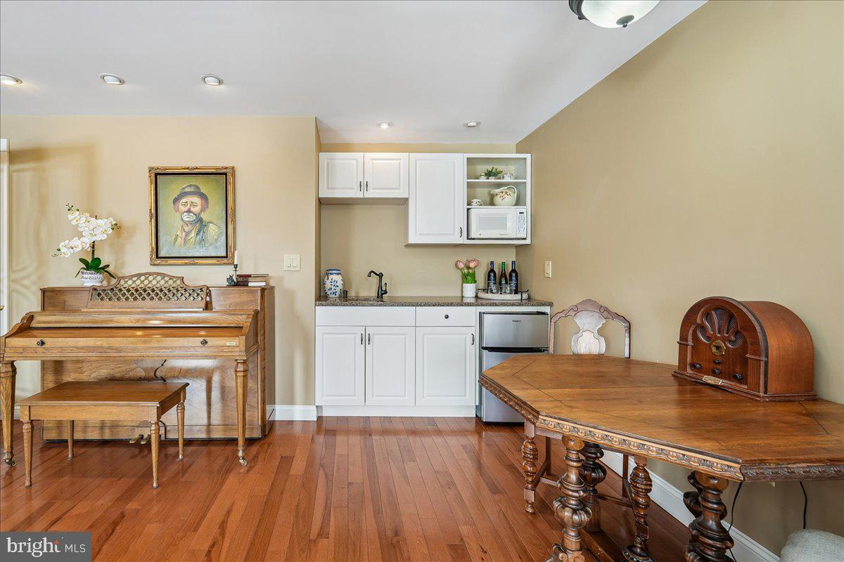 9500 Holsey Road Damascus, MD 20872 - Photo 29 of 82 Wet Bar - Great Room