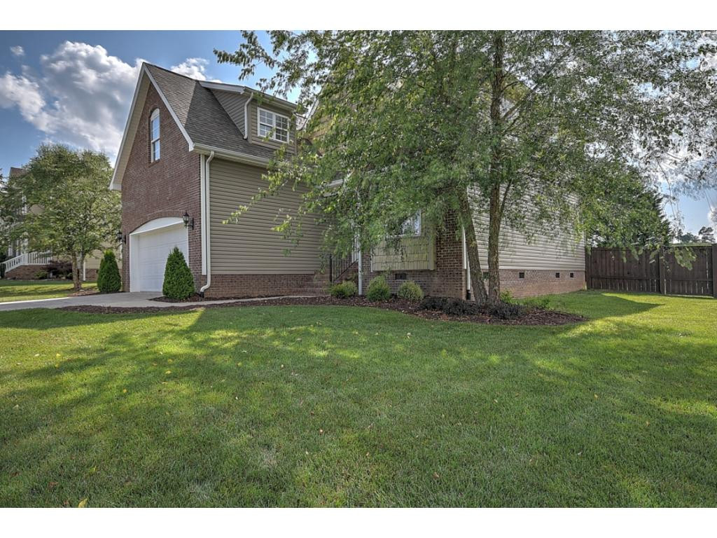 112 Ridgeview Meadows Drive Gray, TN 37615 - Photo 4 of 36 Photo 4