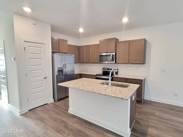 $1,950 | 5893 Tyndall Parkway, Panama City, FL 32404