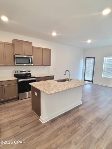 $1,950 | 5893 Tyndall Parkway, Panama City, FL 32404