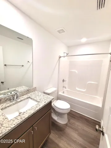 $1,950 | 5893 Tyndall Parkway, Panama City, FL 32404