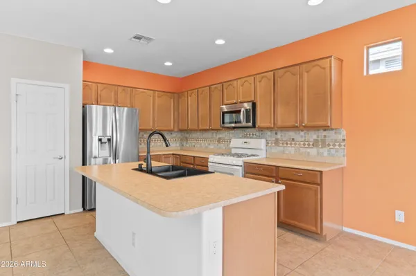 $1,799 | 42181 West Basie Lane, Maricopa, AZ 85138