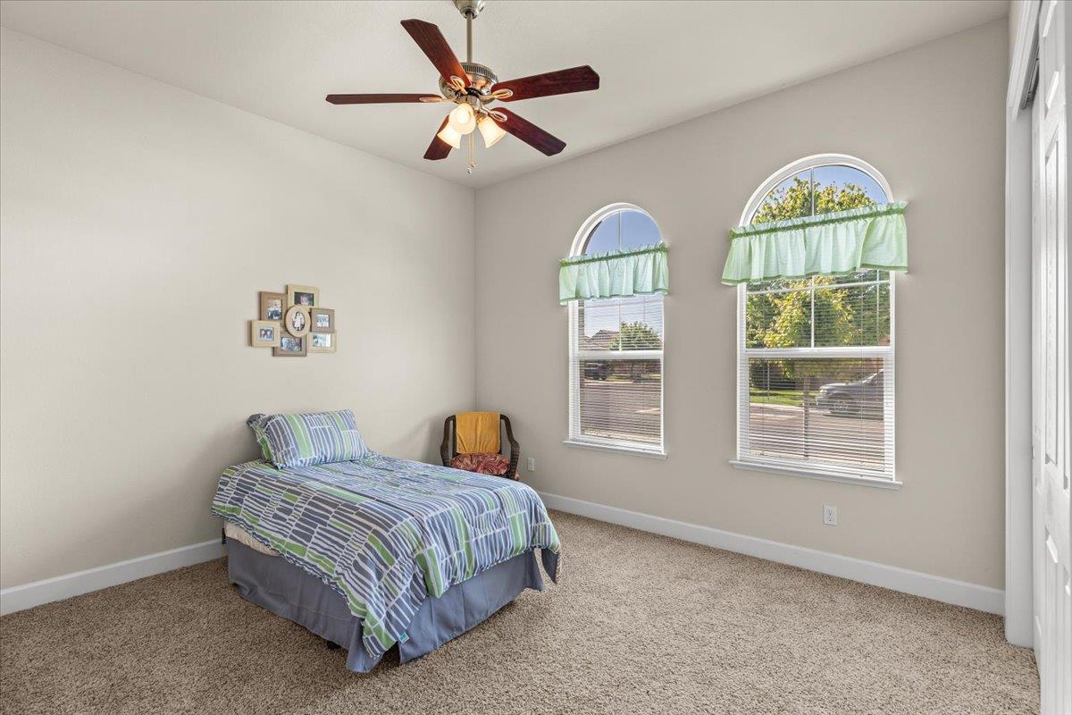 805 Freedom Point Way Manteca, CA 95336 - Photo 13 of 53