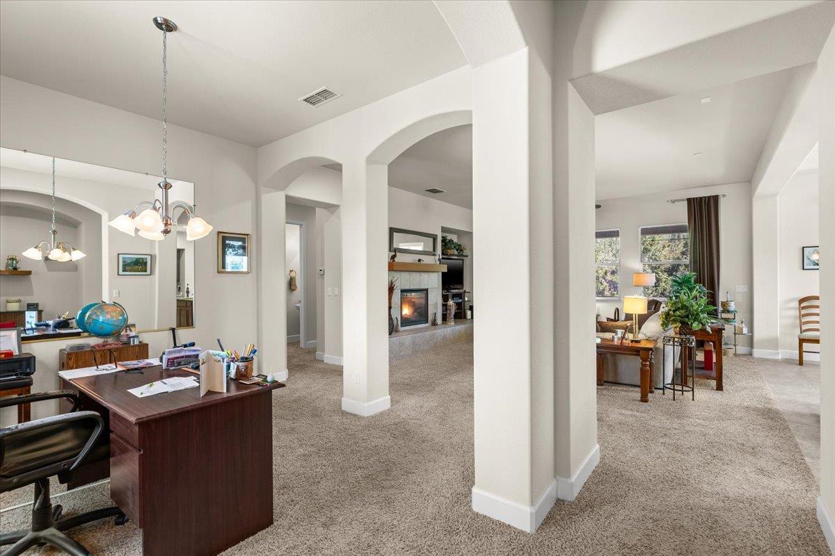 805 Freedom Point Way Manteca, CA 95336 - Photo 14 of 53