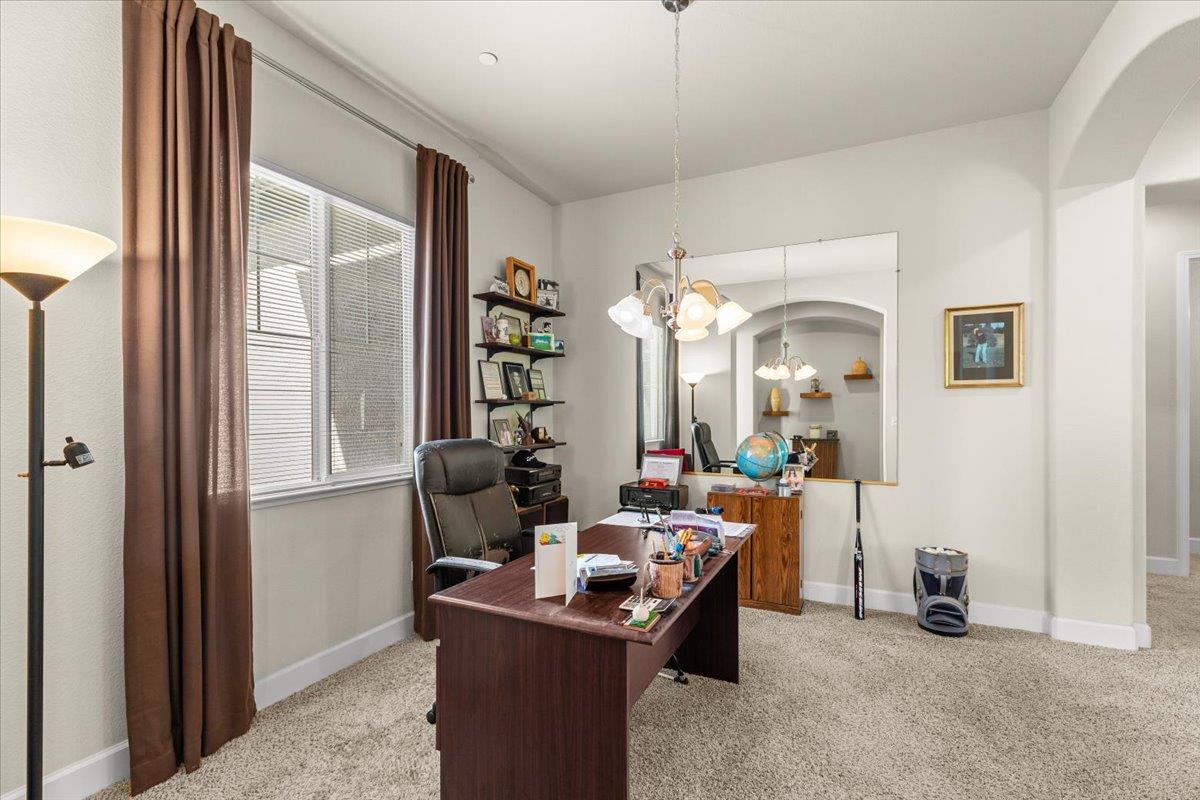 805 Freedom Point Way Manteca, CA 95336 - Photo 16 of 53