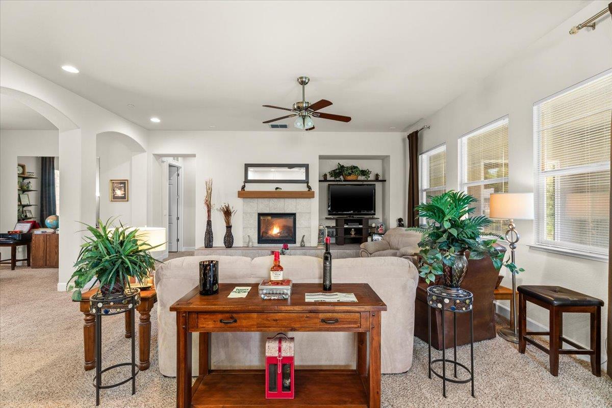 805 Freedom Point Way Manteca, CA 95336 - Photo 19 of 53