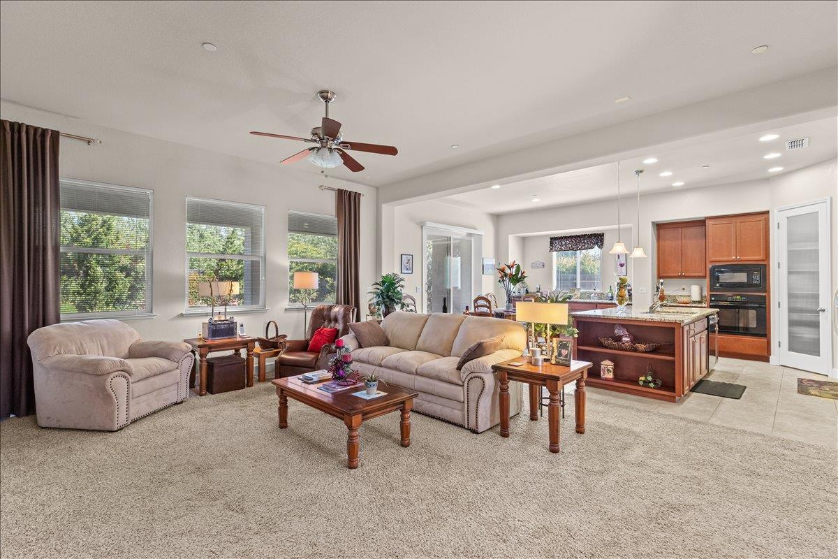 805 Freedom Point Way Manteca, CA 95336 - Photo 23 of 53