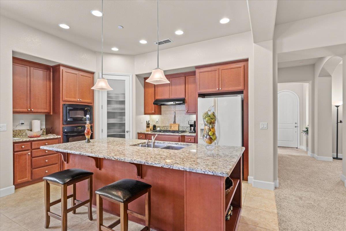 805 Freedom Point Way Manteca, CA 95336 - Photo 26 of 53