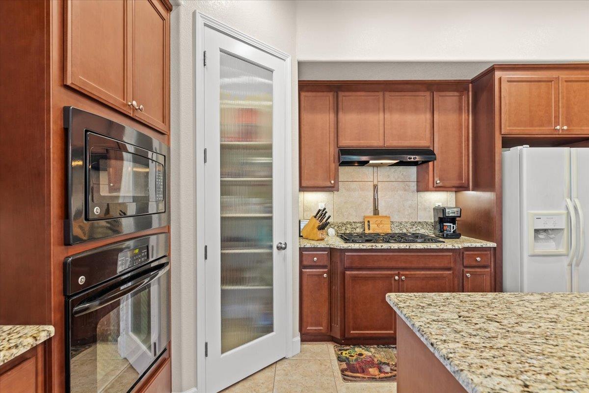 805 Freedom Point Way Manteca, CA 95336 - Photo 31 of 53