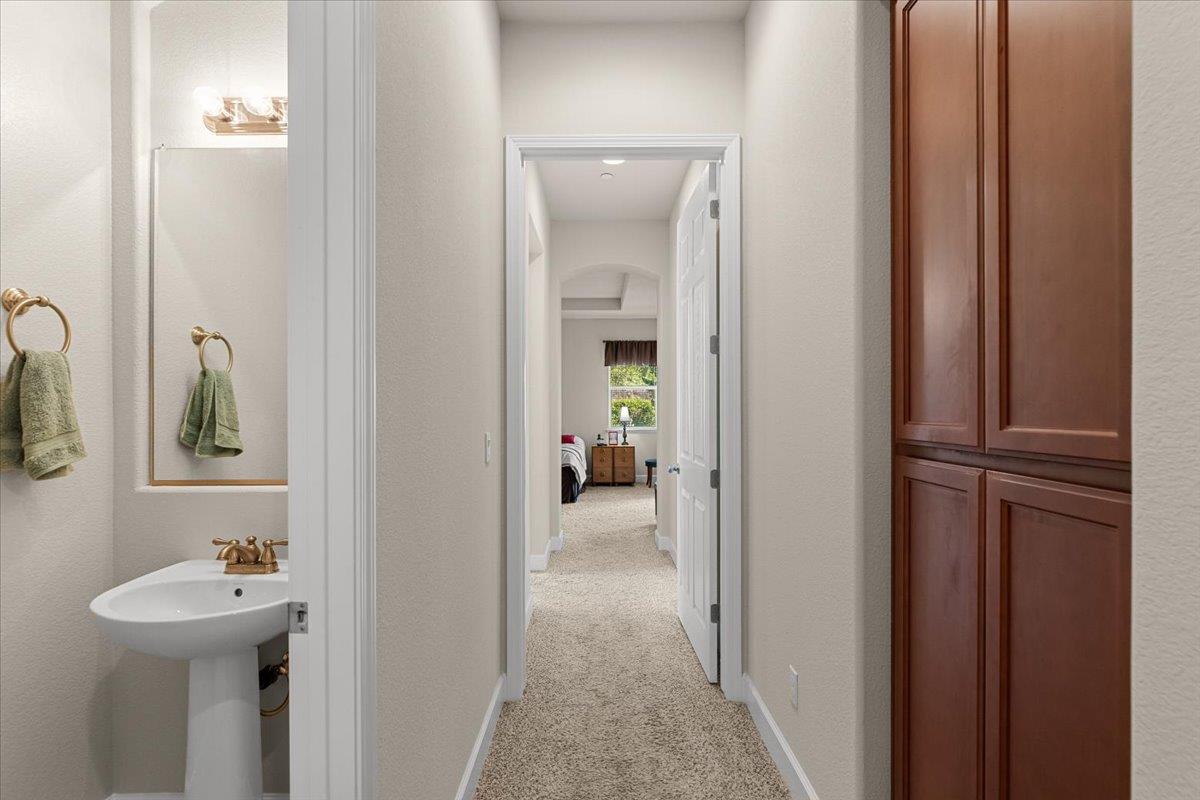 805 Freedom Point Way Manteca, CA 95336 - Photo 38 of 53