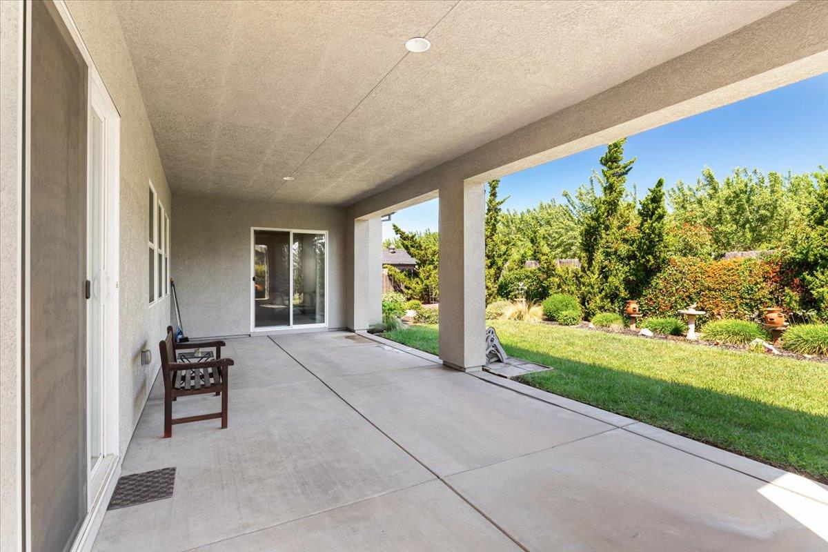 805 Freedom Point Way Manteca, CA 95336 - Photo 45 of 53