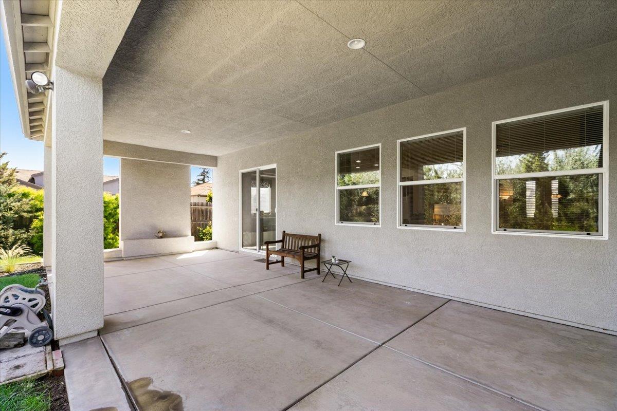 805 Freedom Point Way Manteca, CA 95336 - Photo 46 of 53