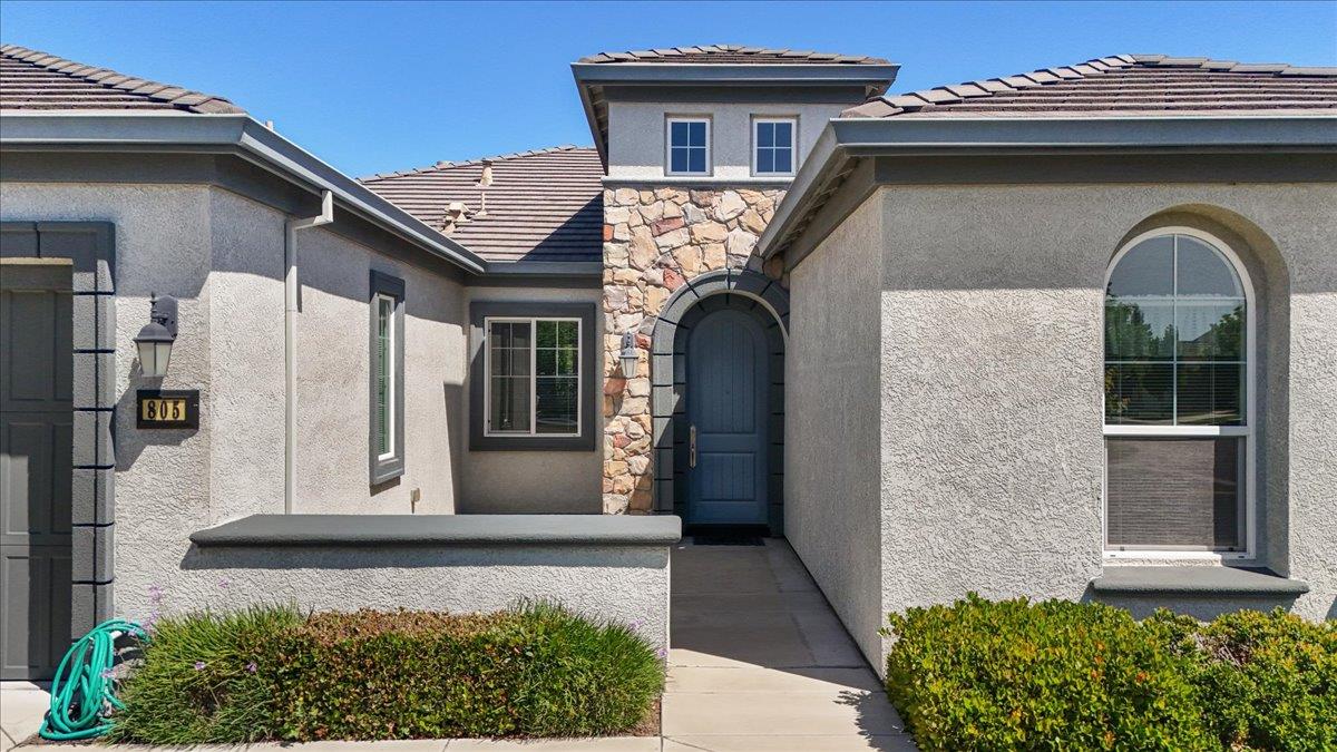 805 Freedom Point Way Manteca, CA 95336 - Photo 7 of 53