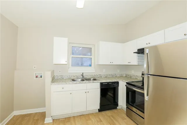 $1,400 | 518 West Sherwood Drive, Riverdale, GA 30274