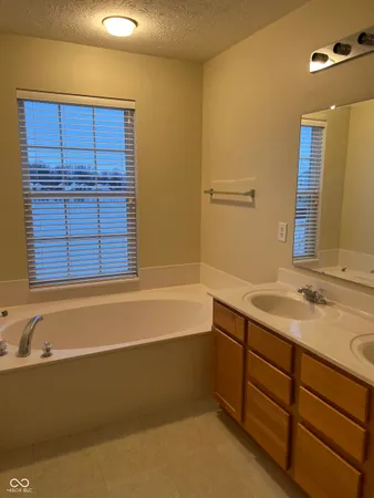 $2,250 | 3522 North Golden Gate Drive, Westfield, IN 46074