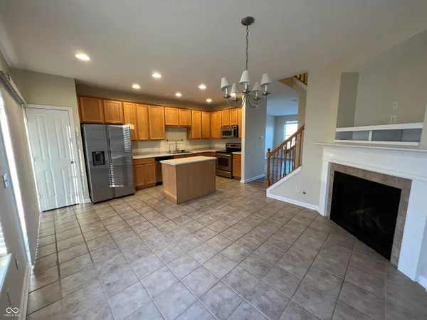 $2,250 | 3522 North Golden Gate Drive, Westfield, IN 46074