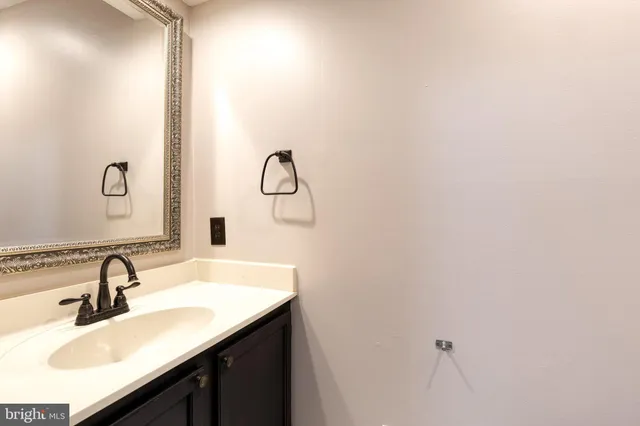 $2,600 | 684 Lions Gate Lane, Odenton, MD 21113