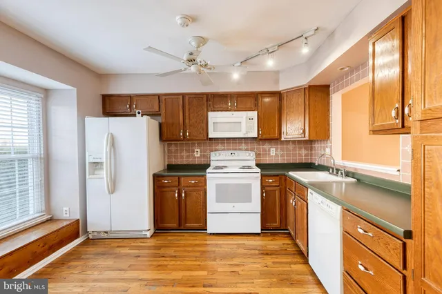 $2,600 | 684 Lions Gate Lane, Odenton, MD 21113