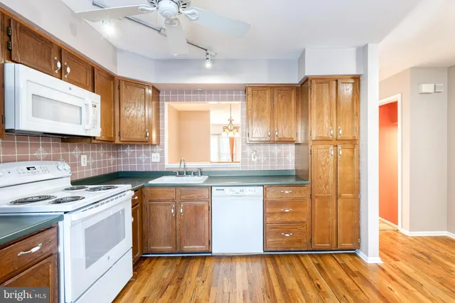 $2,600 | 684 Lions Gate Lane, Odenton, MD 21113