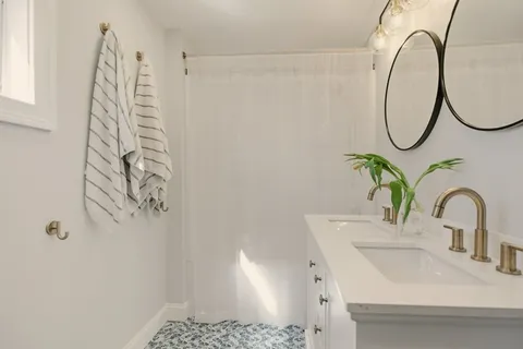 $950,000 | 30 South Baptist Street, Newport, RI 02840