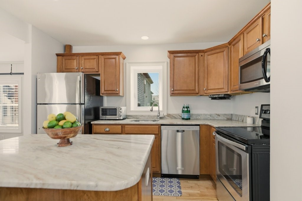 30 South Baptist Street Newport, RI 02840 - Photo 4 of 32 Granite Countertops