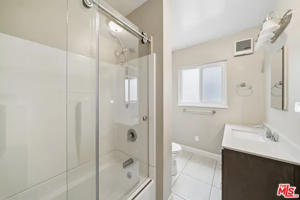 $2,595 | 3646 Carmona Avenue, Unit 1, Los Angeles, CA 90016