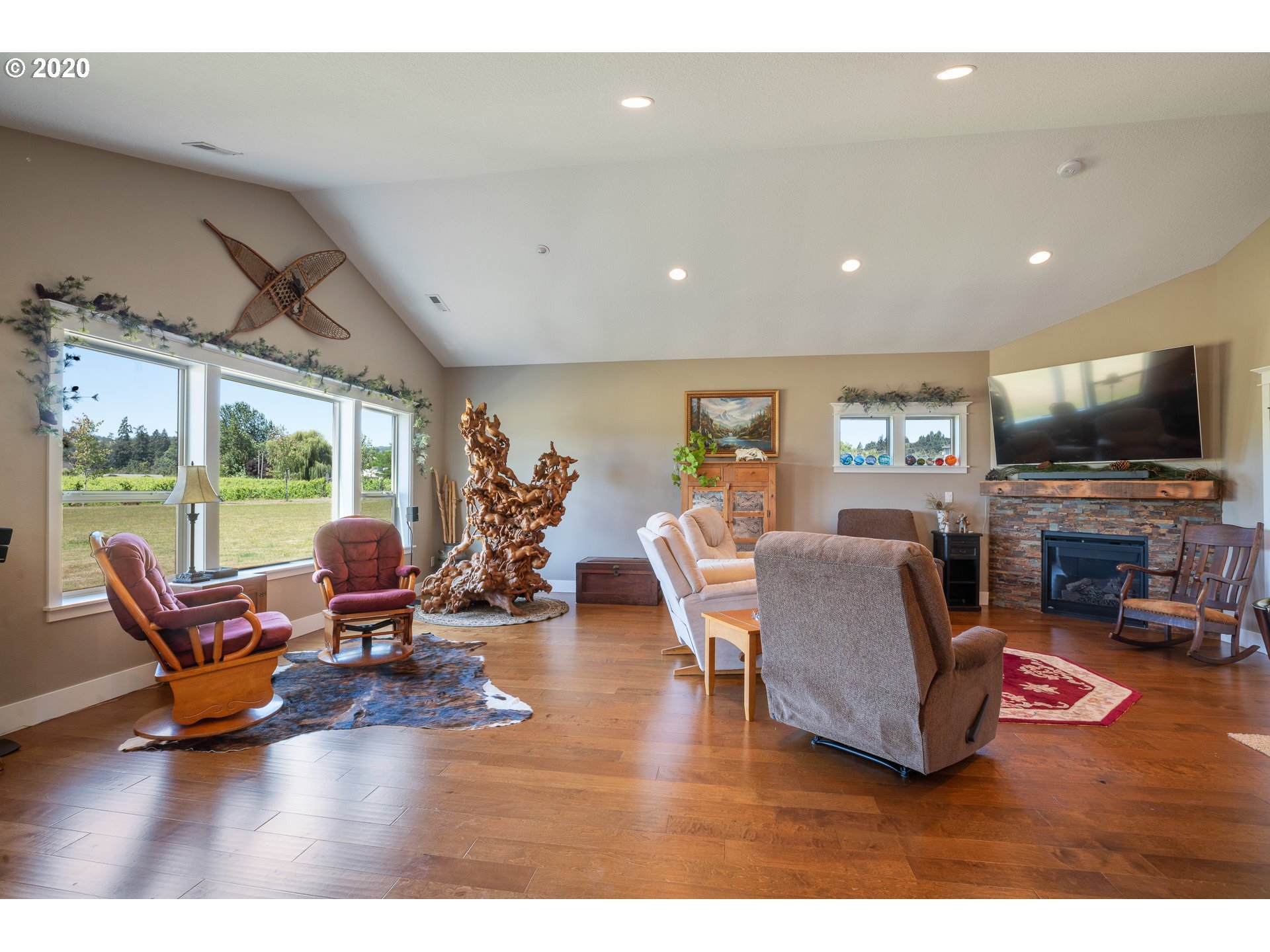 21190 Northeast Niederberger Road Dundee, OR 97115 - Photo 11 of 32 Gallery Image 11