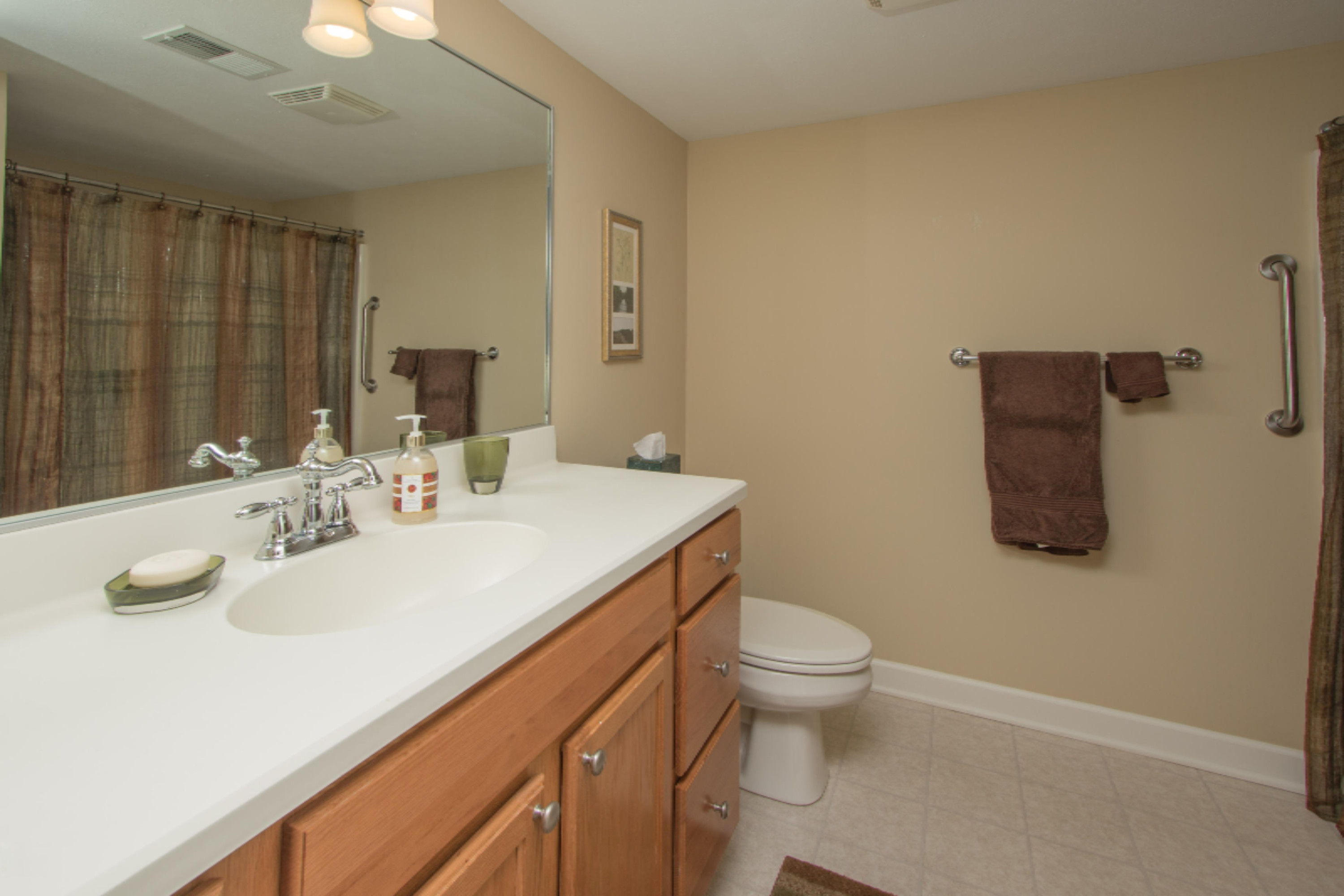 156 Round Hill Road Kalamazoo, MI 49009 - Photo 16 of 18 Round_Hill-16