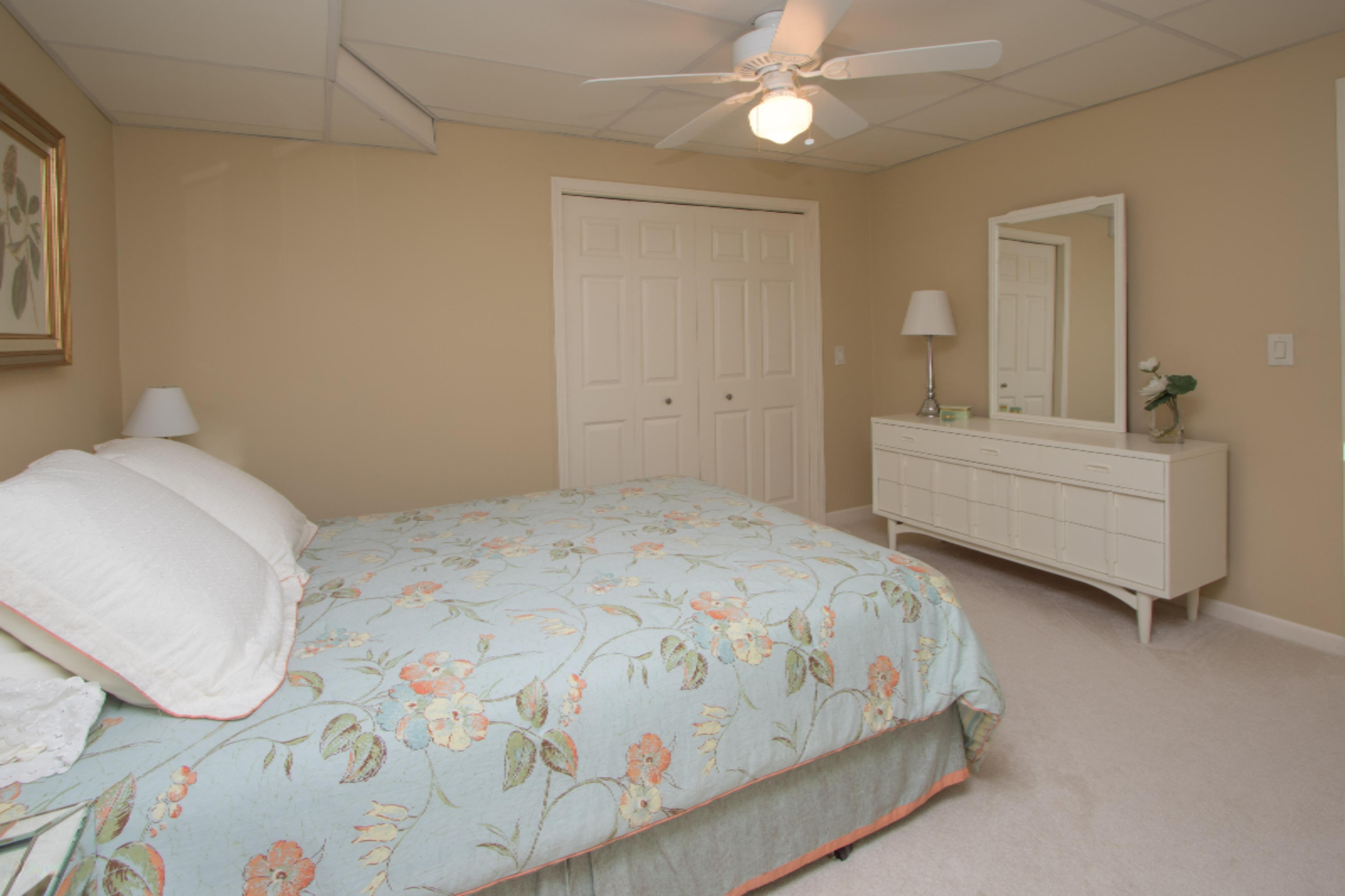 156 Round Hill Road Kalamazoo, MI 49009 - Photo 17 of 18 Round_Hill-17
